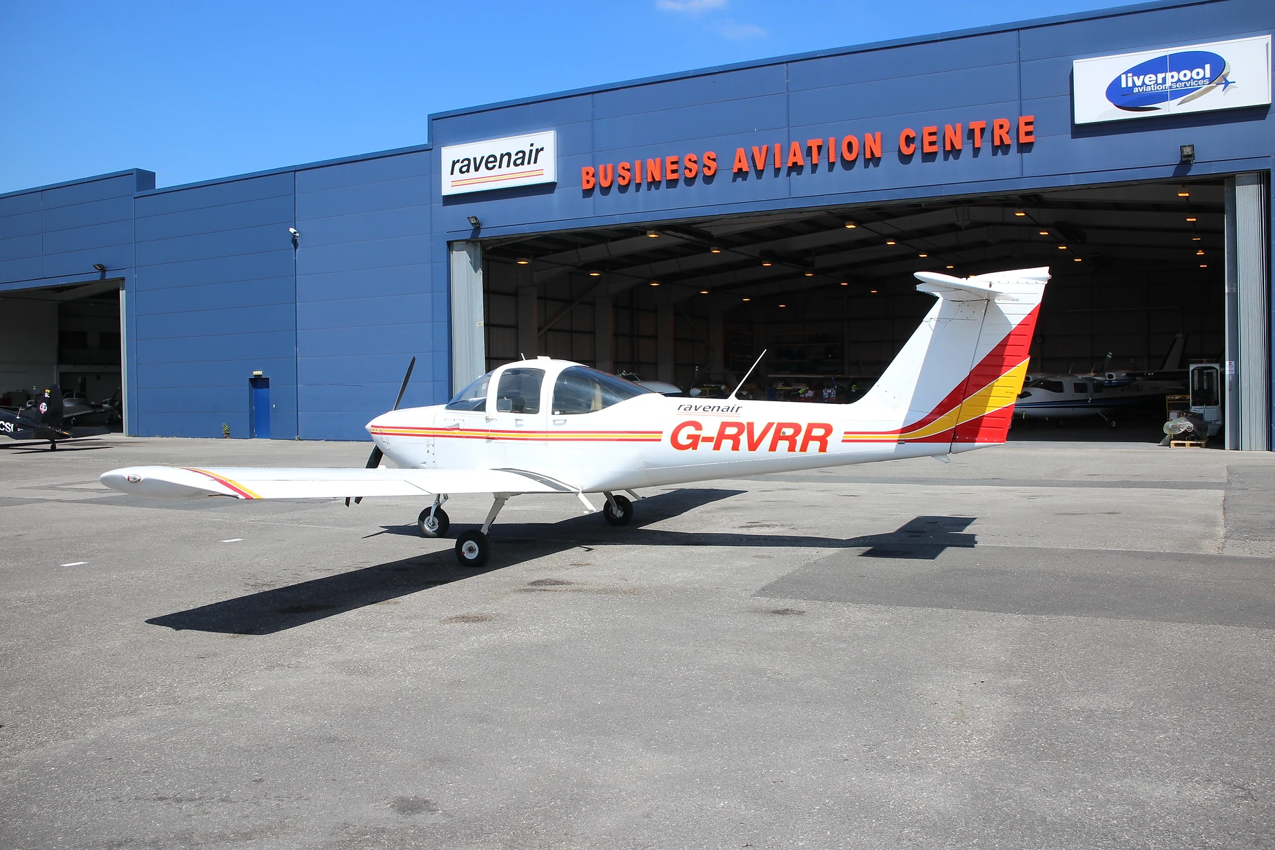 Ravenair-Slider-3-.webp